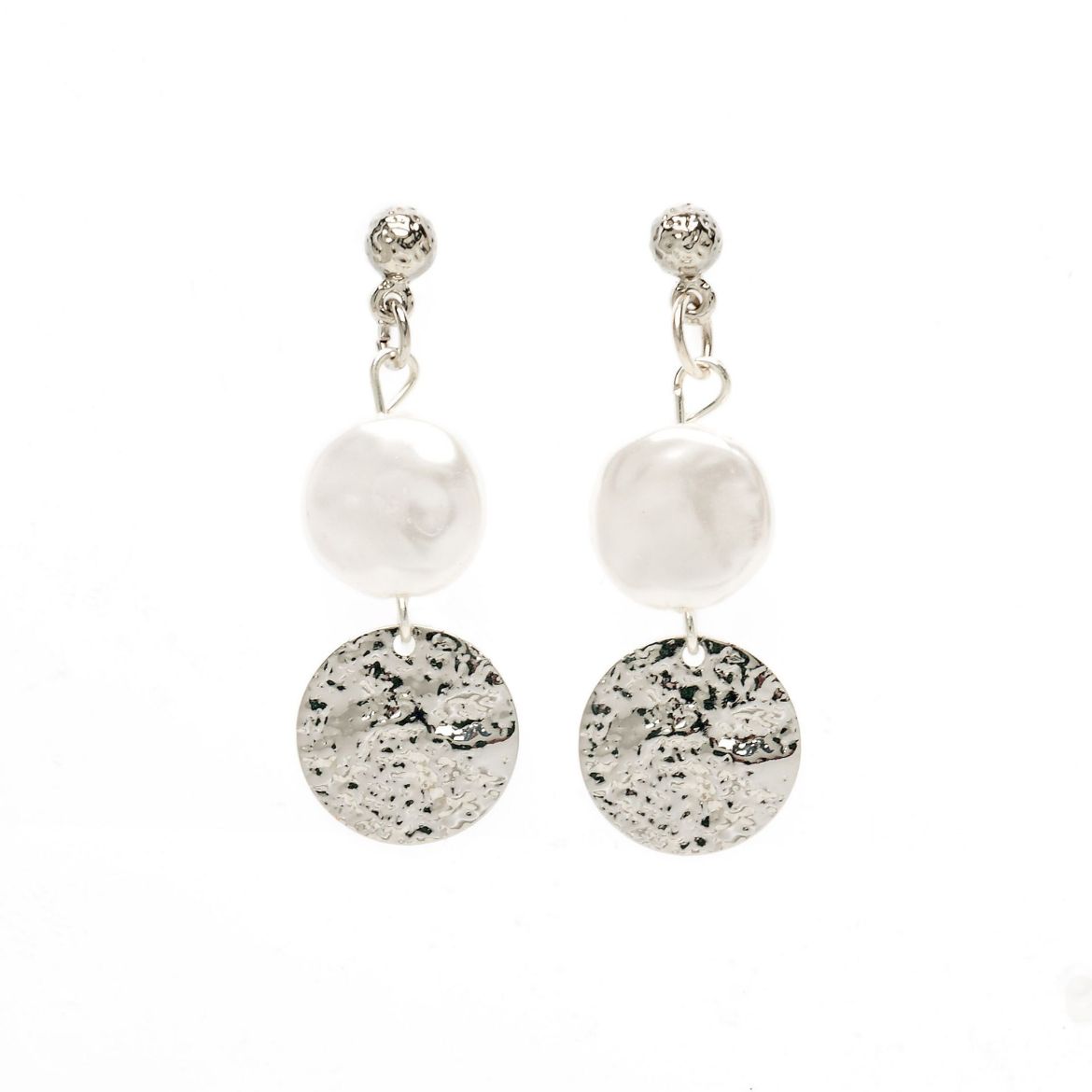 Picture of Silver earrings with artificial pearl