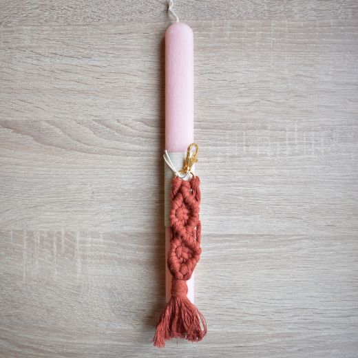 easter lambatha for woman with macrame keychain