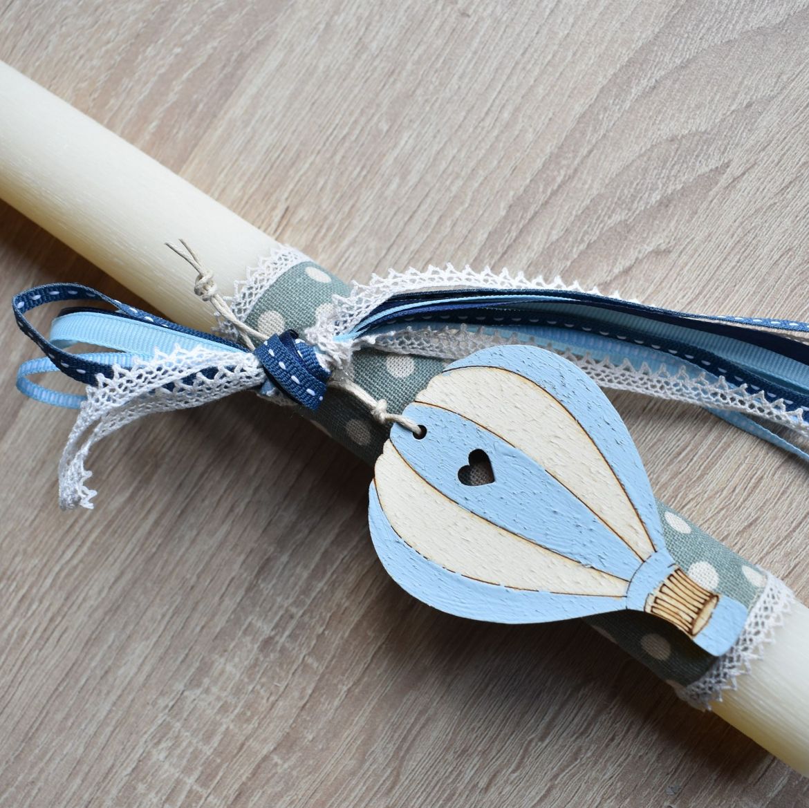 αγορίστικες λαμπάδες με αερόστατο