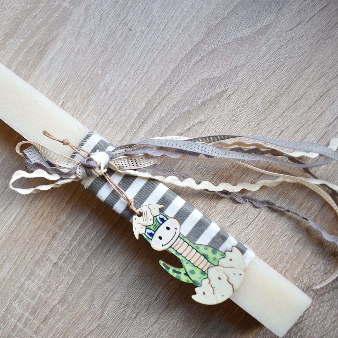 λαμπάδες για αγόρια με δεινόσαυρο