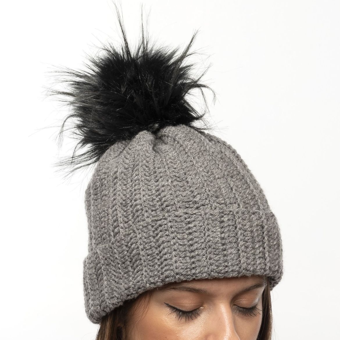 Εικόνα της Χειροποίητος πλεκτός σκούφος γκρί