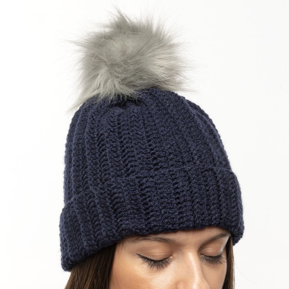 Εικόνα της Χειροποίητος πλεκτός σκούφος μπλε σκούρο