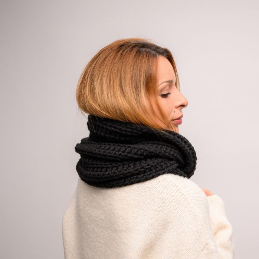 Picture of Handmade chunky crochet infinity scarf in black