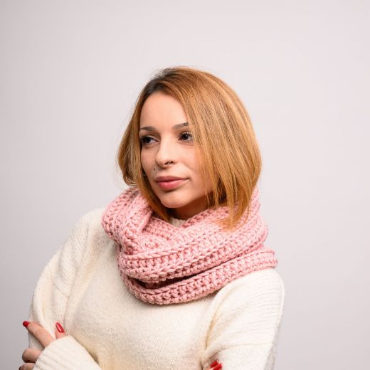 Picture of Handmade chunky crochet infinity scarf in pale pink