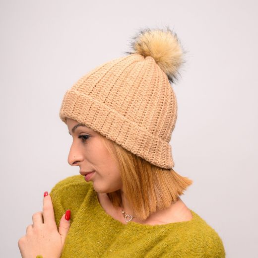 Picture of Crochet beanie beige faux fur pom