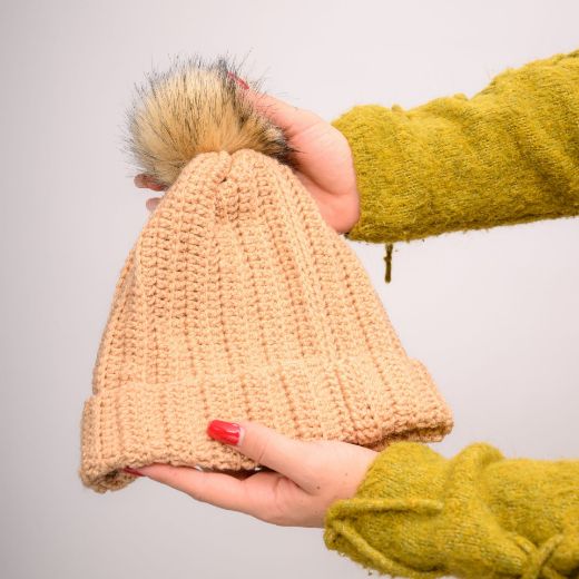 Picture of Crochet beanie beige faux fur pom