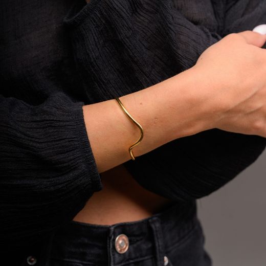 Picture of Gold wave cuff