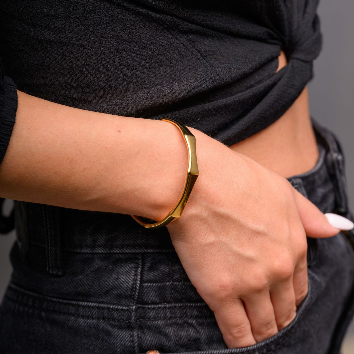 Picture of 24k gold plated angular cuff bracelet