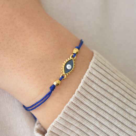 Picture of 24k gold plated evil eye bracelet with lashes