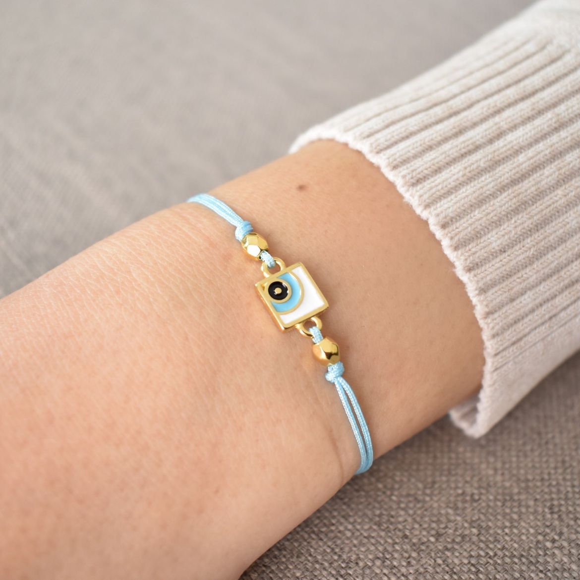 Picture of Blue eye bracelet
