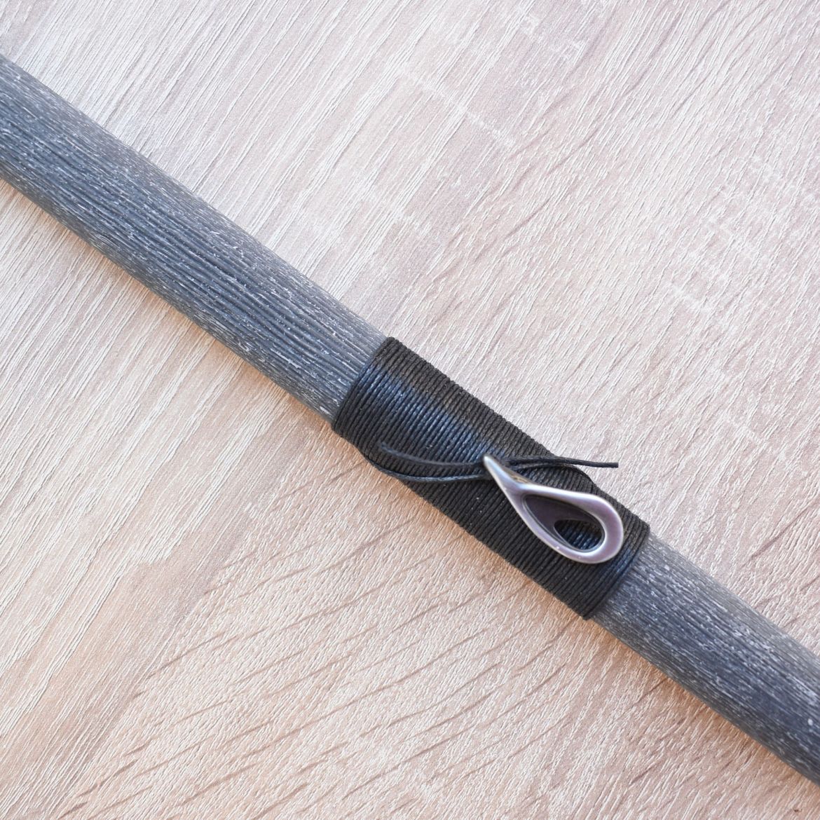 πασχαλινή λαμπάδα για άντρες με κόσμημα σταγόνα