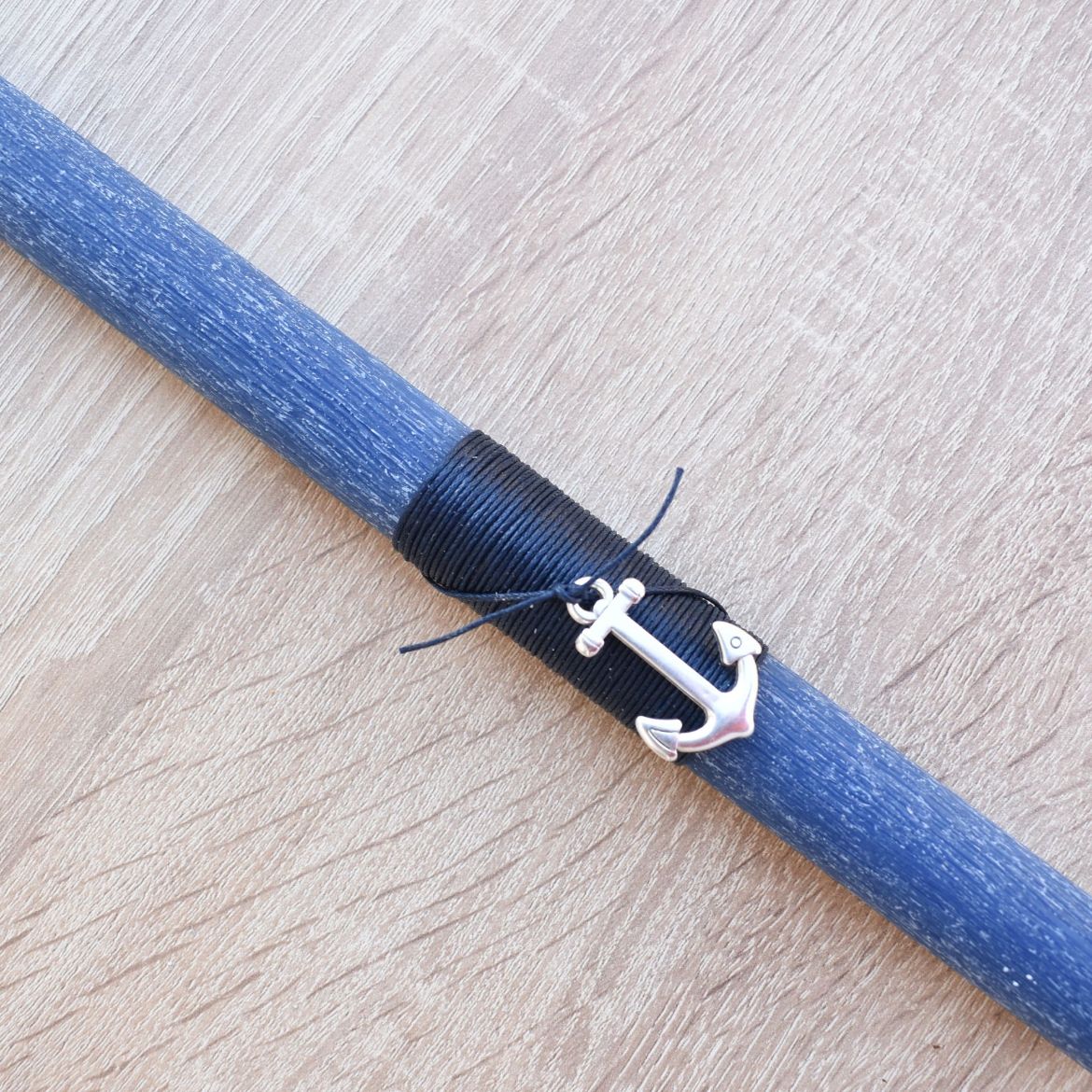 Picture of Easter candle anchor