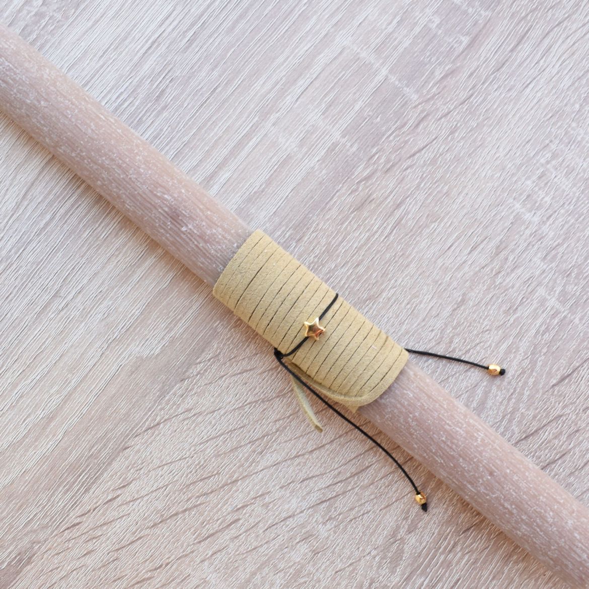 Picture of Easter candle bracelet star gold