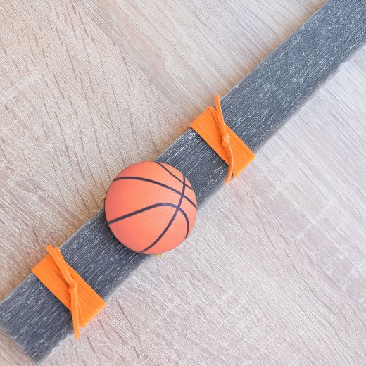 Picture of Easter candle Basketball