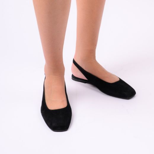 Picture of Black ballerina shoes