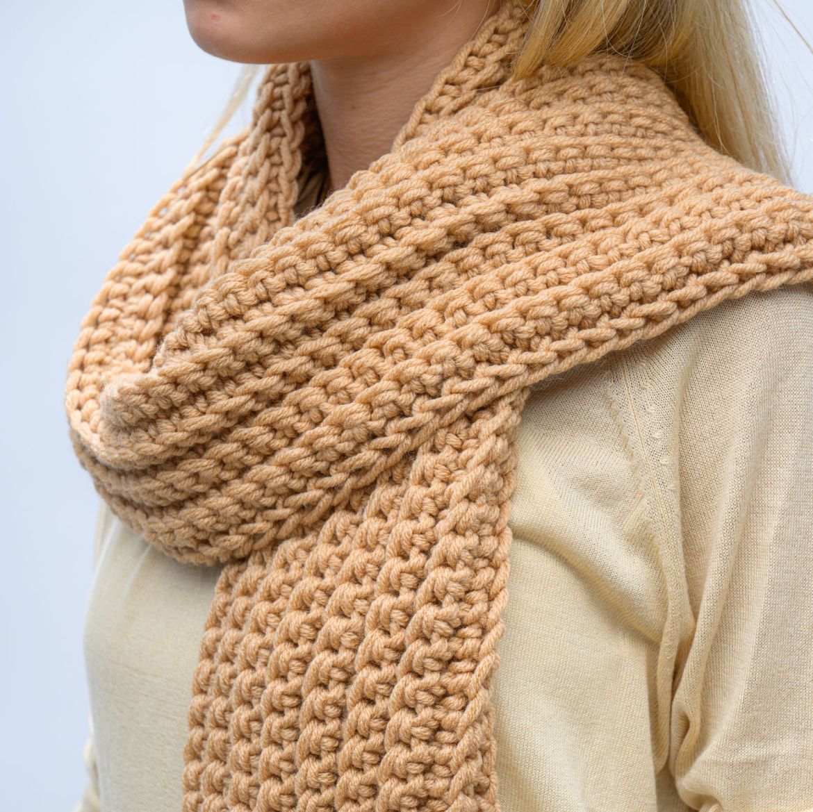 Picture of Handmade long beige crochet scarf