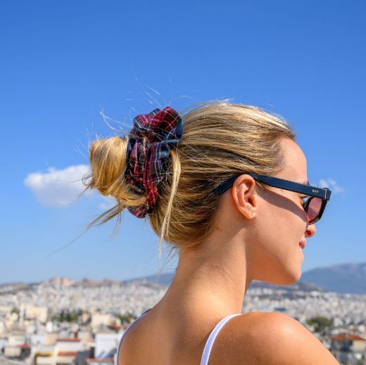 Εικόνα της Καρό λαστιχάκι μαλλιών scrunchie κόκκινο