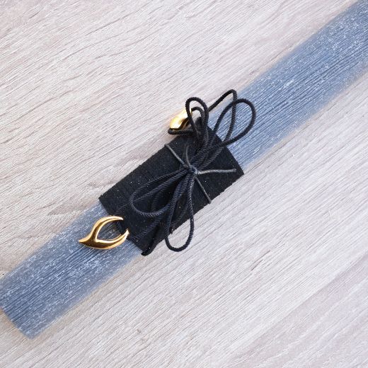 λαμπάδες πασχαλινές γυναικείες σε μαύρο χρώμα με κολιέ γιάντες, λαμπάδα για γυναίκα