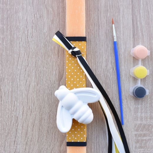 yellow greek easter lambada candle for girls with bee decoration, lambathes easter girls style