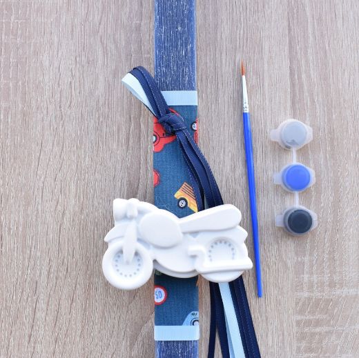 λαμπάδες πασχαλινές για αγόρια σε μπλε χρώμα με θέμα μηχανή, λαμπάδες αγορίστικες