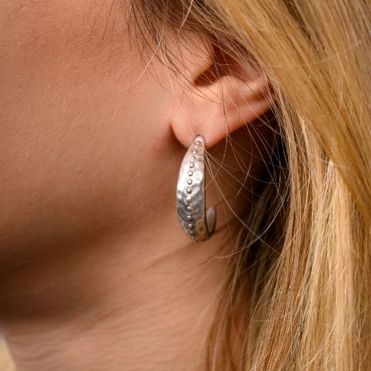 Picture of Luna – silver plated hammered hoop earrings