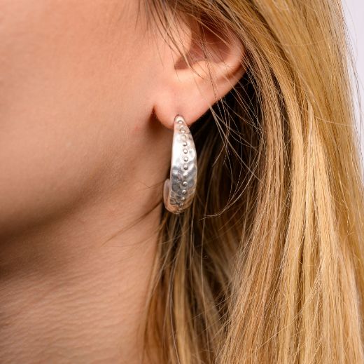 Picture of Luna – silver plated hammered hoop earrings