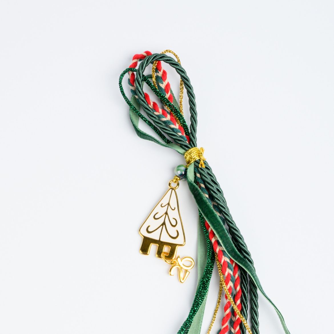Picture of White metal tree hanging gouri 2027