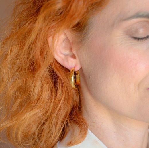 Εικόνα της Virelle – φαρδιοί κρίκοι σε χρυσό